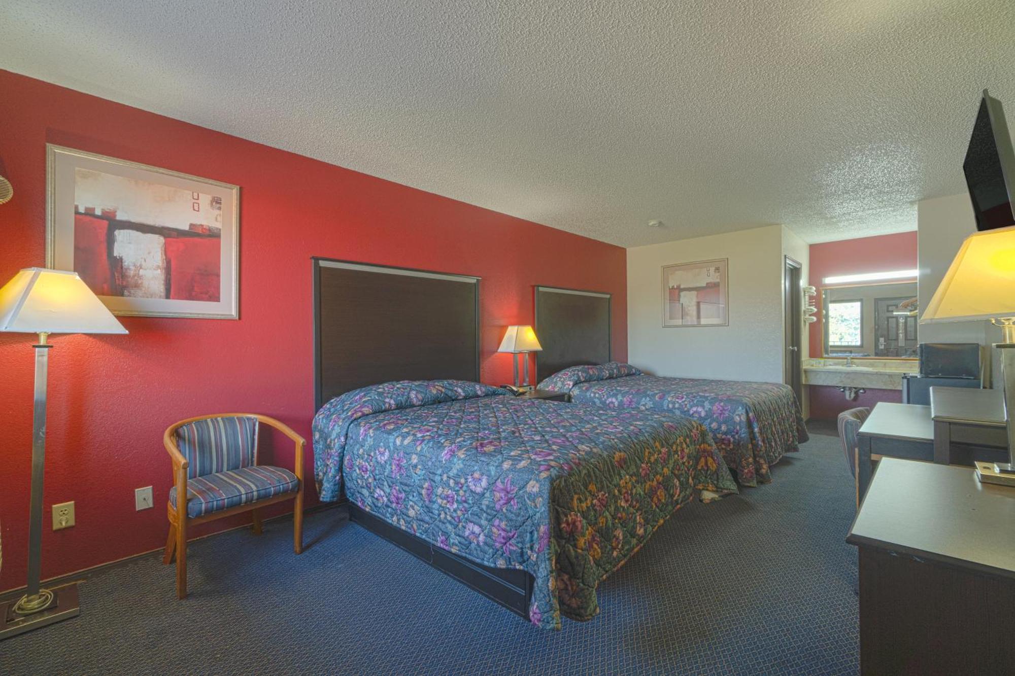 Regency Inn & Suites By Oyo Bay City Tx Exterior photo
